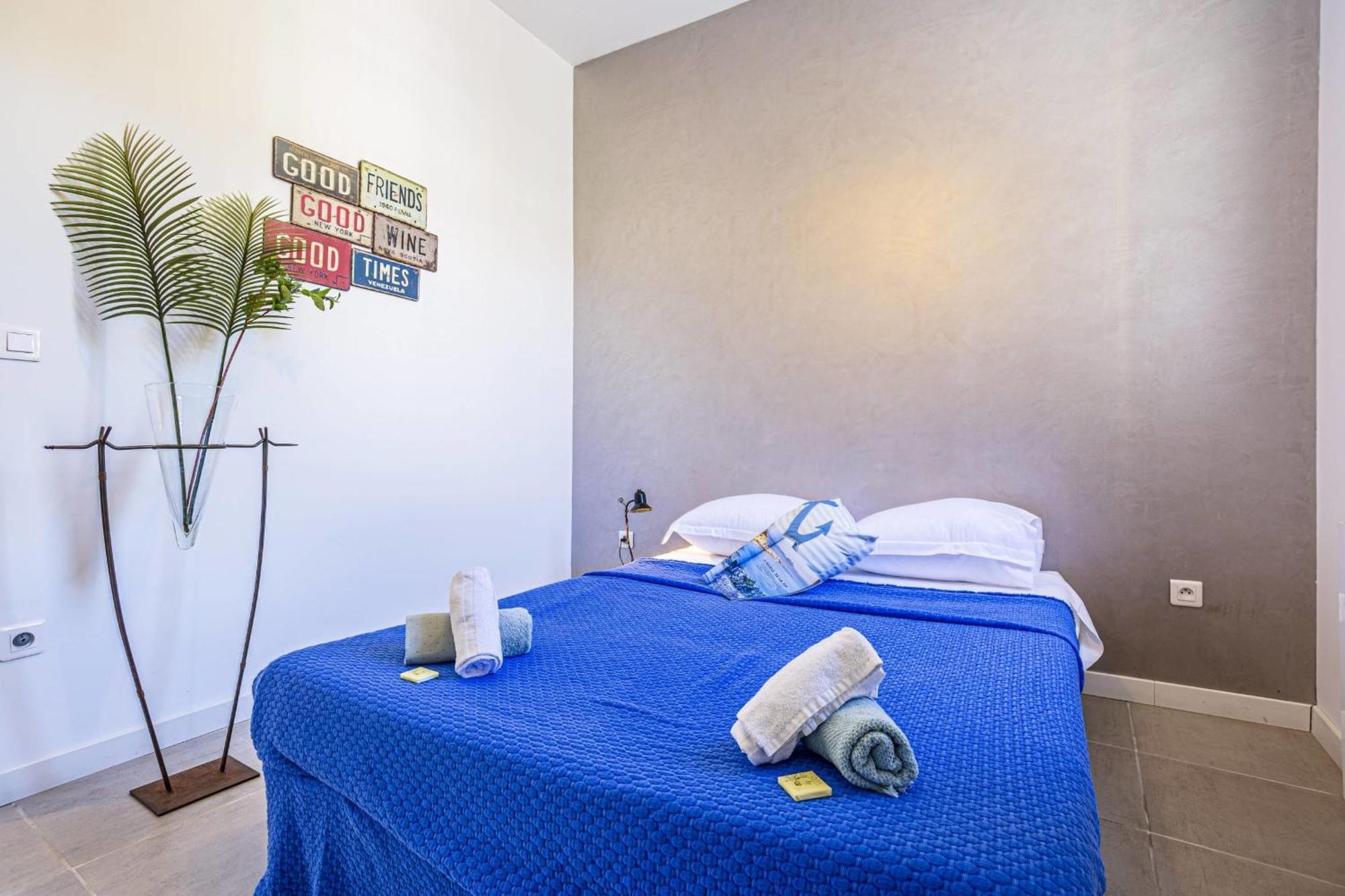 Guisol - Typical 3 Bedroom Ac Near Port Appartement
