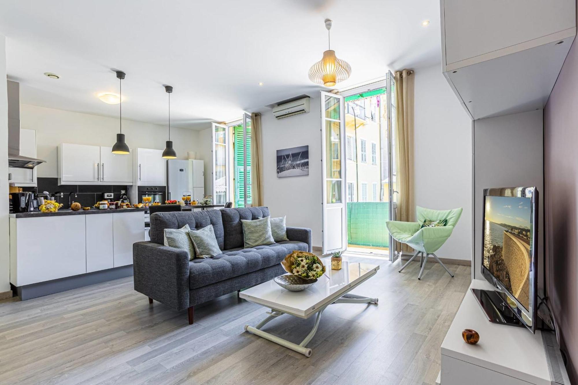 Appartement Guisol - Typical 3 Bedroom Ac Near Port Nice